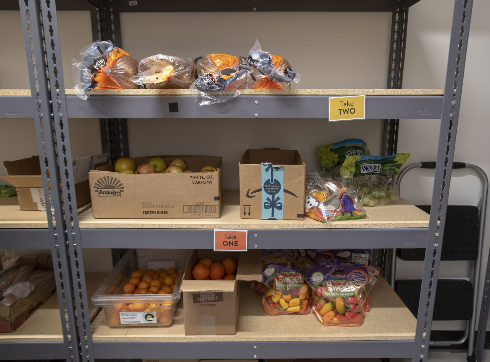 Munger Elementary School food pantry